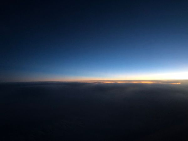 アメリカ(米国)・サンフランシスコ「2023.10SFO」の写真：北米路線の夜明けがたまらなく好きだ

ブ...