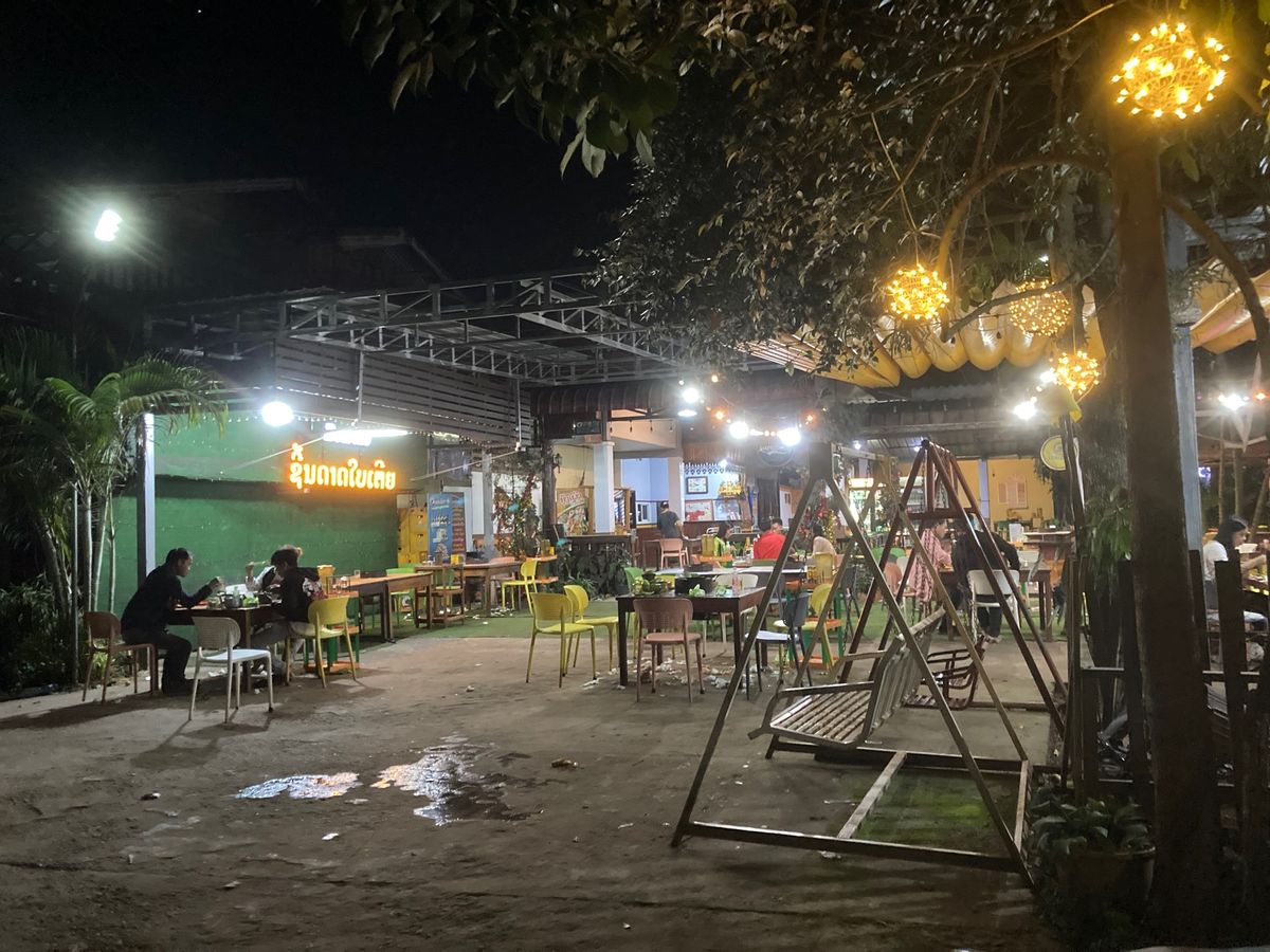 またまた別のシンダート屋さんへ。
@ムアンシン