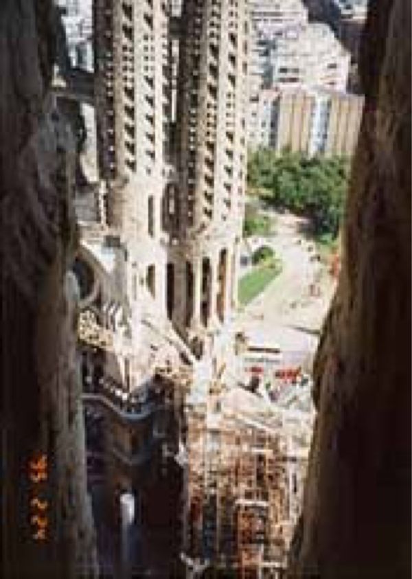 スペイン・バルセロナ「スペイン旅行2」の写真：まだまだ工事中！