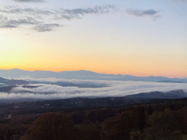 日本・新潟「妙高高原」の写真：雲海と朝日