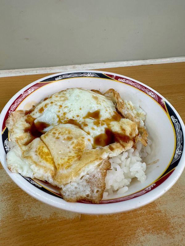 台湾・台北「台湾旅行🇹🇼」の写真：西門ご飯美味しい〜！
適当に入ったとこ（...