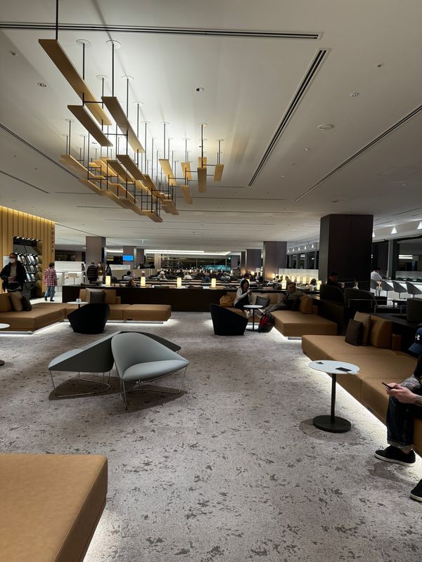 アメリカ(米国)・ハワイ「弾丸ハワイ！」の写真：羽田空港国際線第二ターミナルのANAラウ...