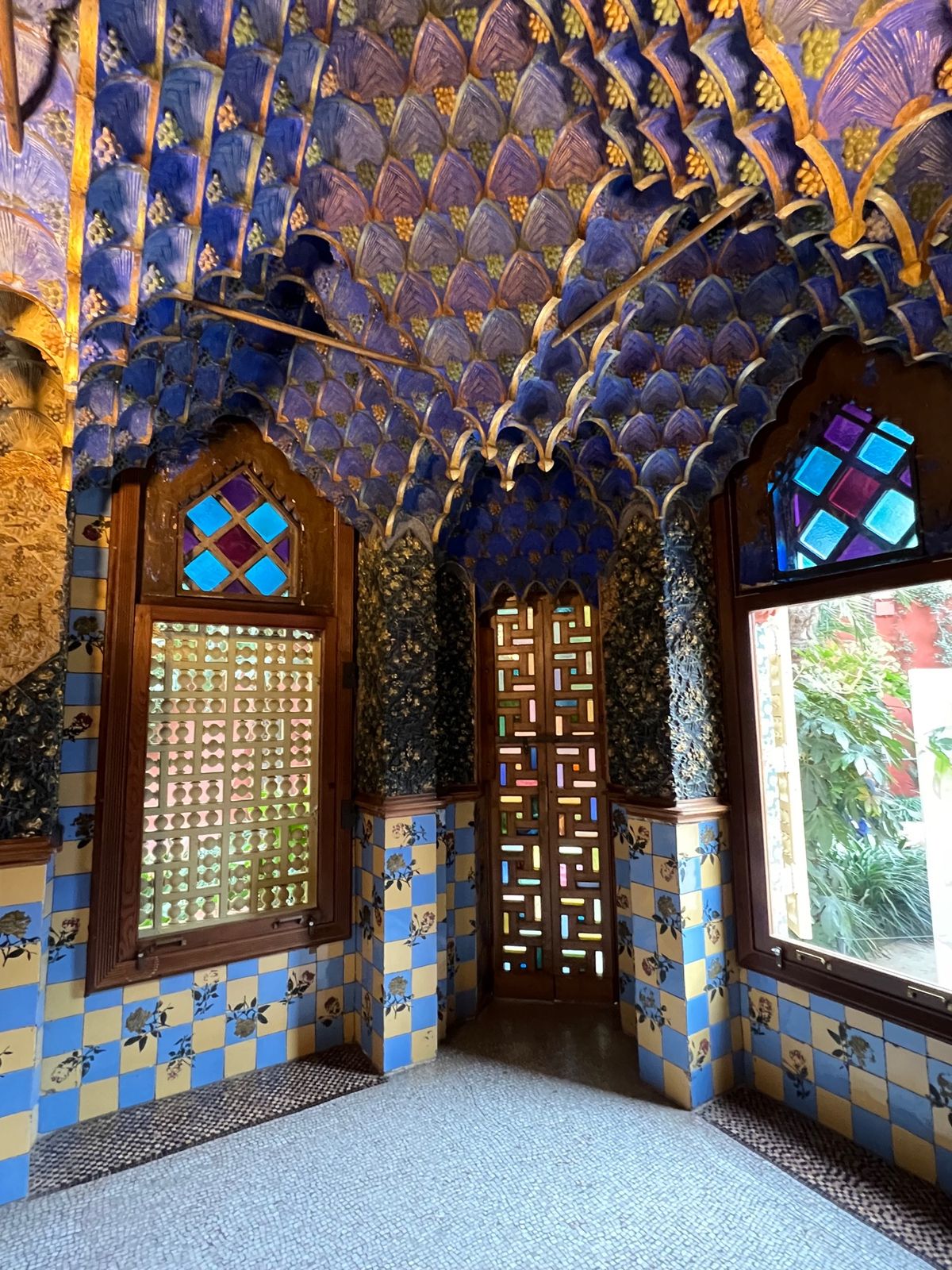 スペイン🇪🇸パルセロナ
●カサ・ビセンス（世界遺産）のかつての喫煙部屋
●...