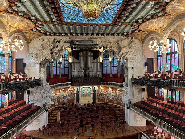 スペイン・バルセロナ「スペイン バルセロナ　ガウディの世界」の写真：スペイン🇪🇸パルセロナ
●カタルーニャ音...