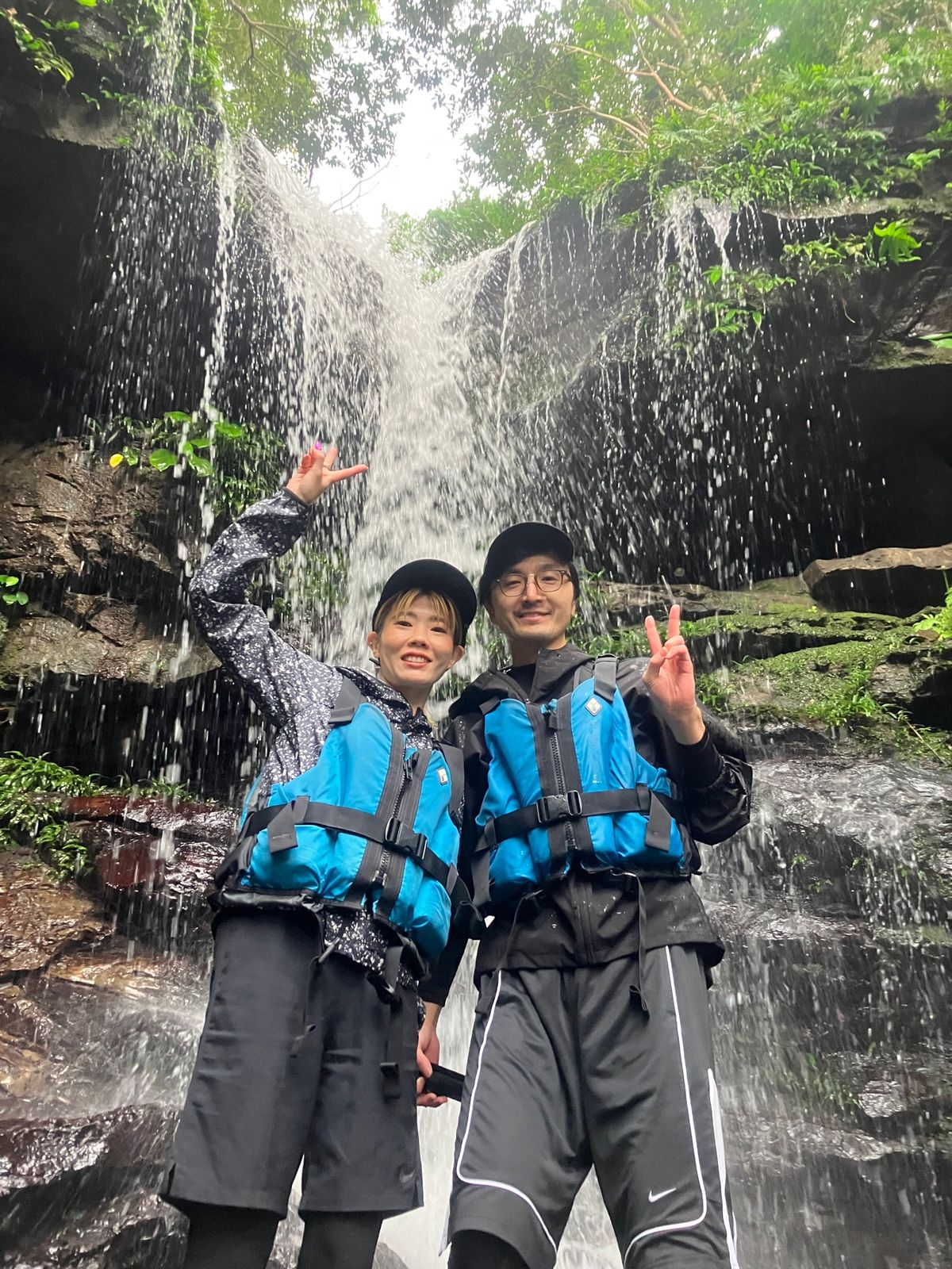 クーラの滝へ
カヤックとトレッキング。
マングローブみれた〜
楽しかった✨