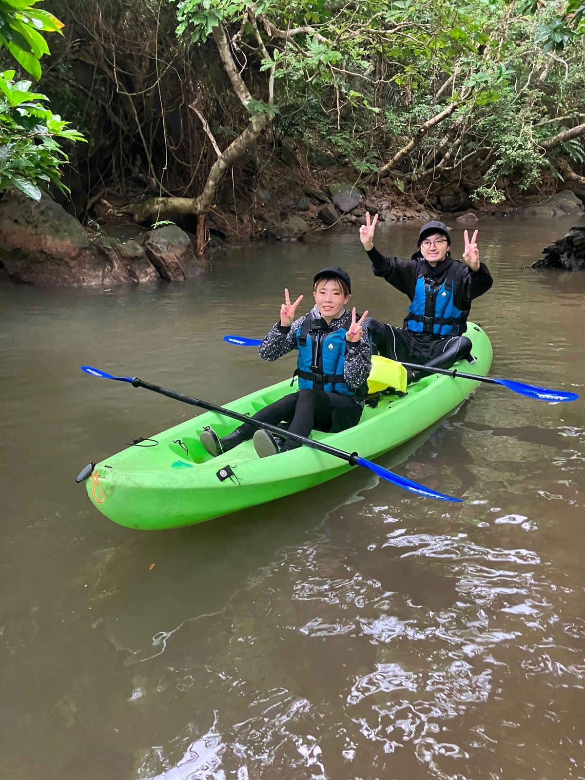 クーラの滝へ
カヤックとトレッキング。
マングローブみれた〜
楽しかった✨