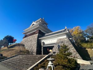 かみのやま城、武家屋敷、月岡神社。