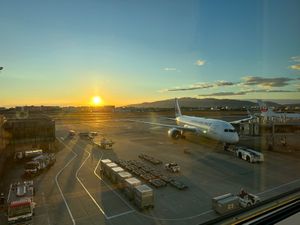 秋田空港離陸後から伊丹空港でトランジット中！