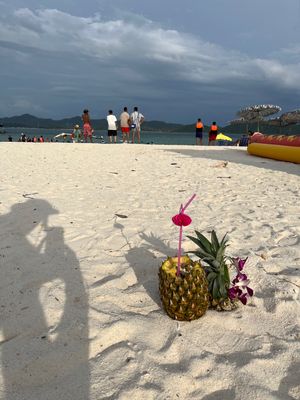 ピピ諸島アイランドホッピングの最後はカイ島で🏝️
ここでもシュノーケル体験...