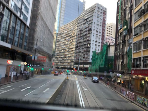 香港・香港「2023.12HKG香港」の写真：街を走る電車は面白いね