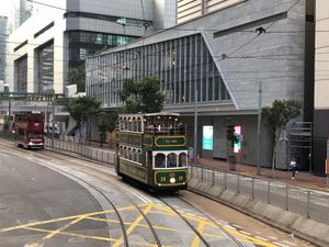 街を走る電車は面白いね