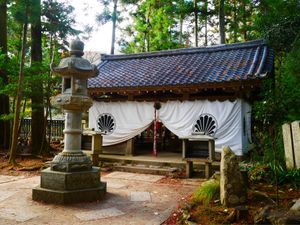 鞍馬寺、僧正谷不動堂、奥の院魔王殿、貴船神社