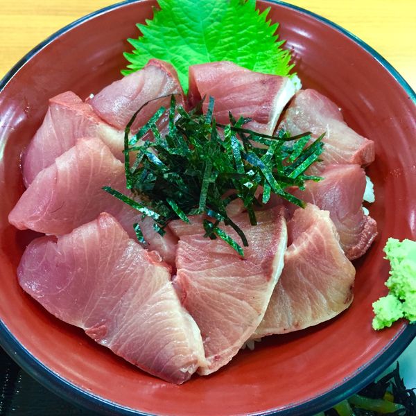 日本・京都府「京都〜金沢〜岐阜〜富山〜大阪」の写真：富山　寒ぶり丼