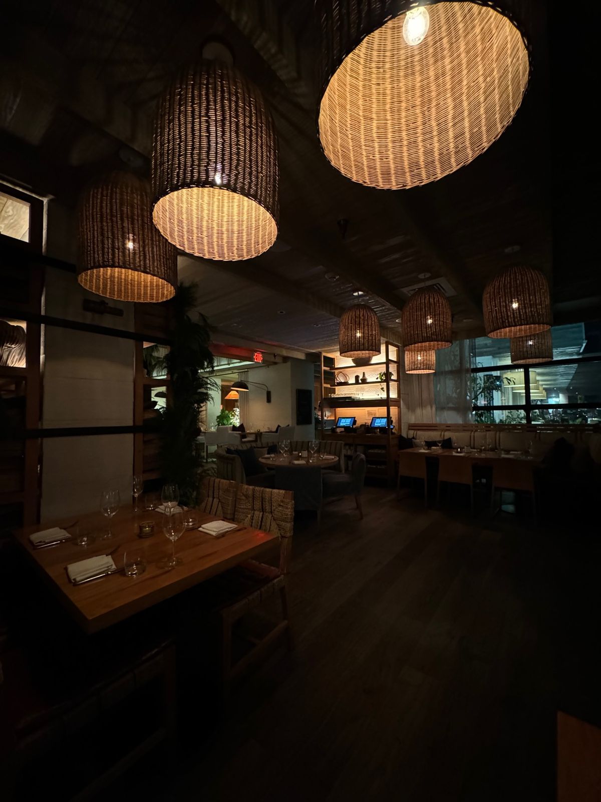 アメックスクレジットでタダ飯
ステーキと軽く追加で$100を消化してしまった