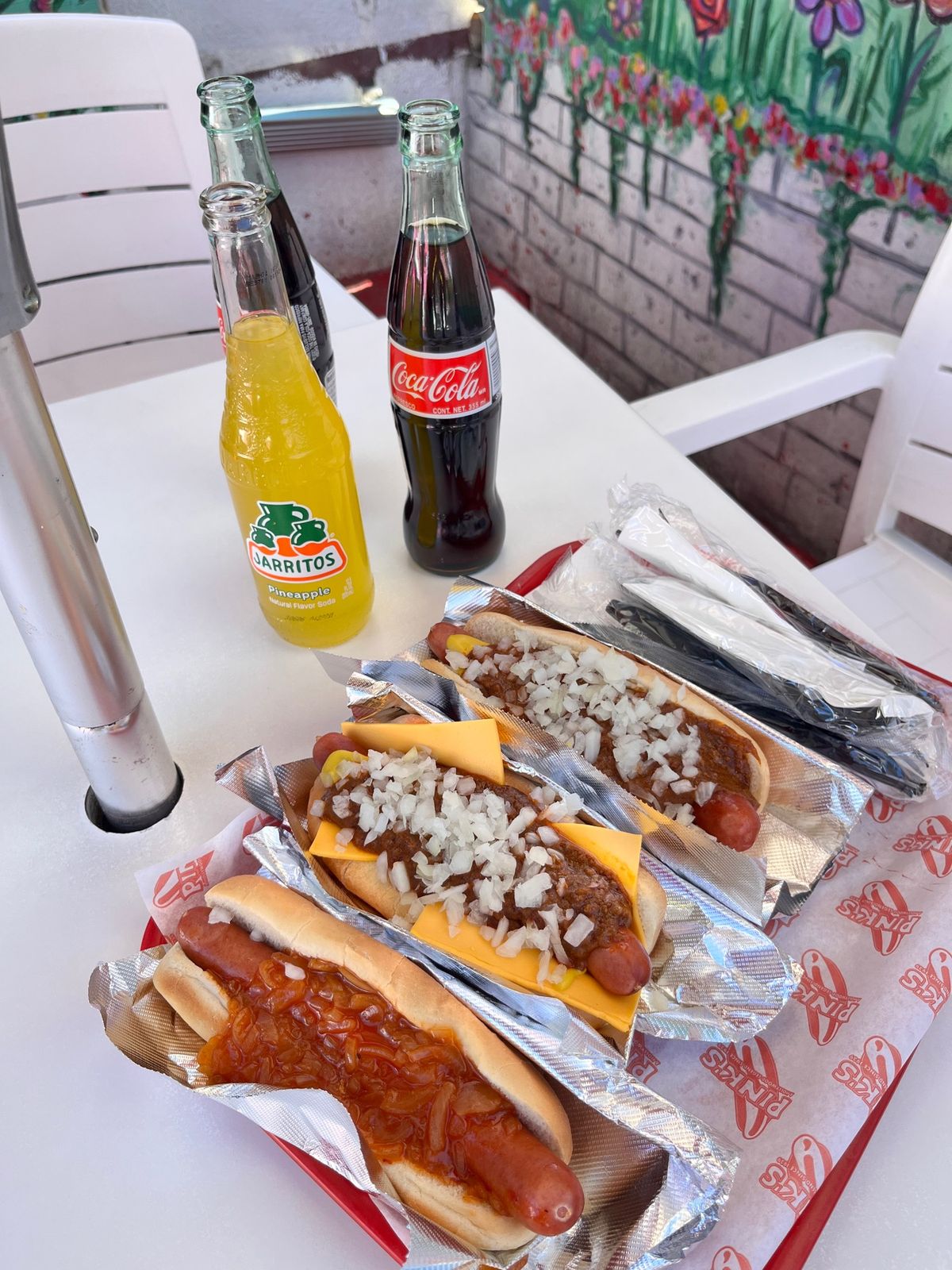 メルローズアベニュー
スニーカーとかスポーツブランドが、安くて
よかったです。