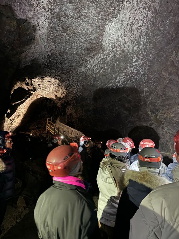 アイスランド・アイスランド「アイスランドで今度こそオーロラ！」の写真：The Cave Vidgelmir（ヴ...
