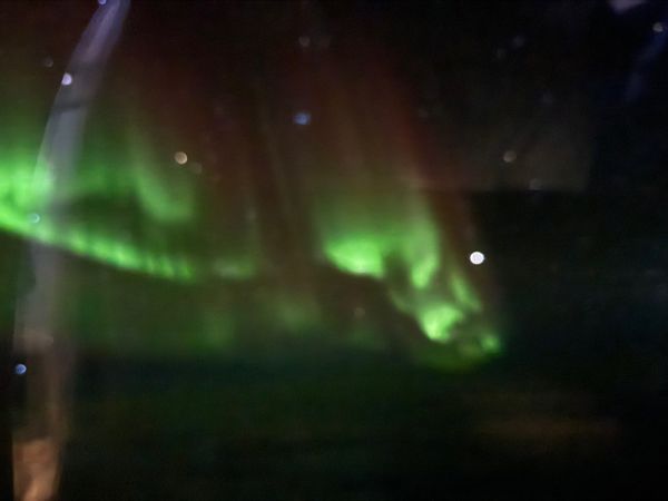 アイスランド・アイスランド「アイスランドで今度こそオーロラ！」の写真：気づいたら6時間くらい寝てた。起きて外を...