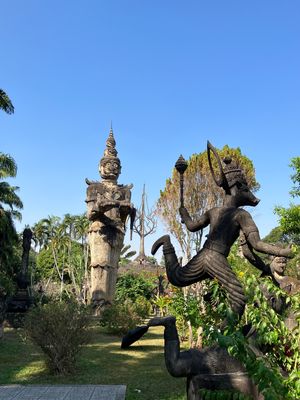 20231226 Vientiane
Buddha Park
40,000...